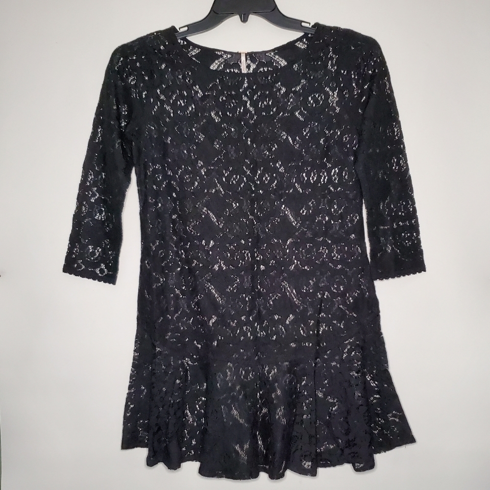 FREE PEOPLE- Long Sleeve Lace Top- Women's- Size 2